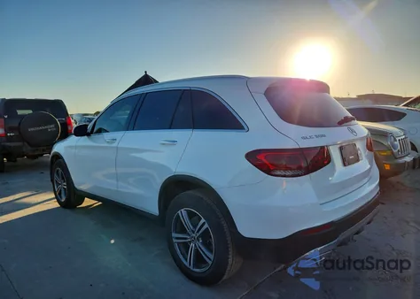 2020 Mercedes-Benz Glc 300 z USA, uszkodzony, nr VIN WDC0G8DB5LF736353